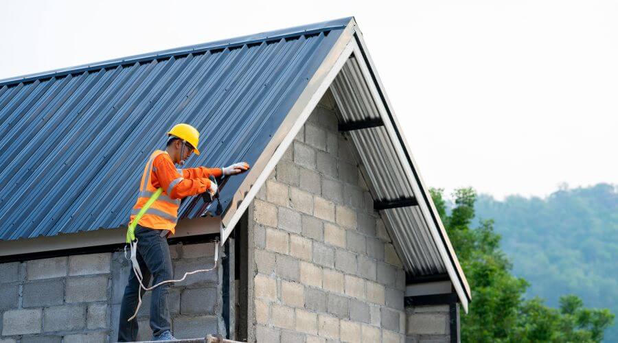 Expert Emergency Roof Repairs services in Custar, OH